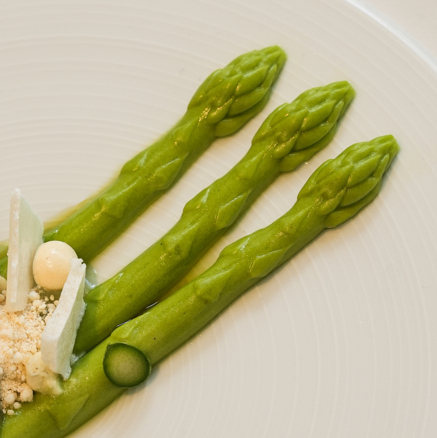 Green asparagus