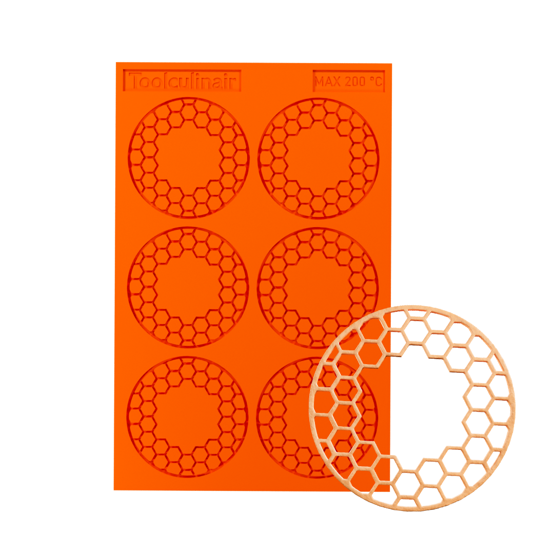 Toolculinair Small Hive Orb silicone tuile mold top view with tuile (digital render)